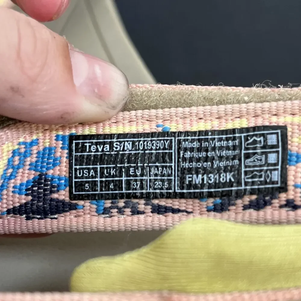 Teva Men's Hurricane Sandals Size 5 Tan with Pink Multi Color Straps 1019390Y